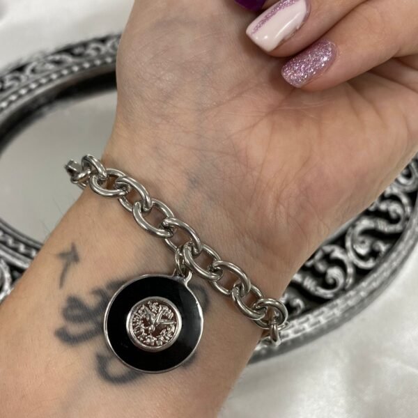 Pulsera con dije medallon espiritu santo
